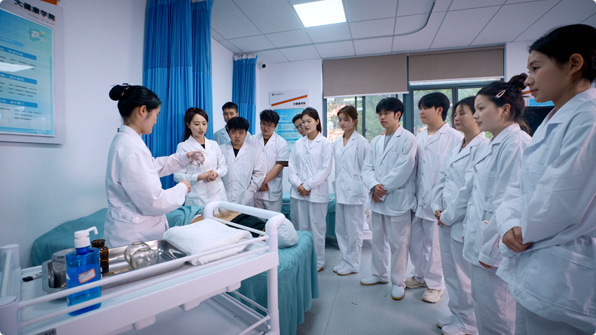小班化教学现场。
