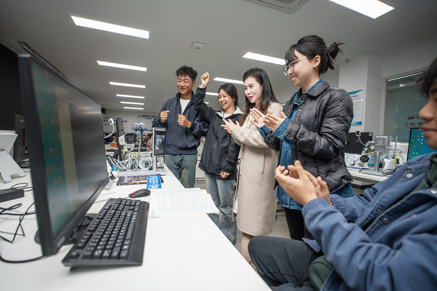 小班化教学现场。